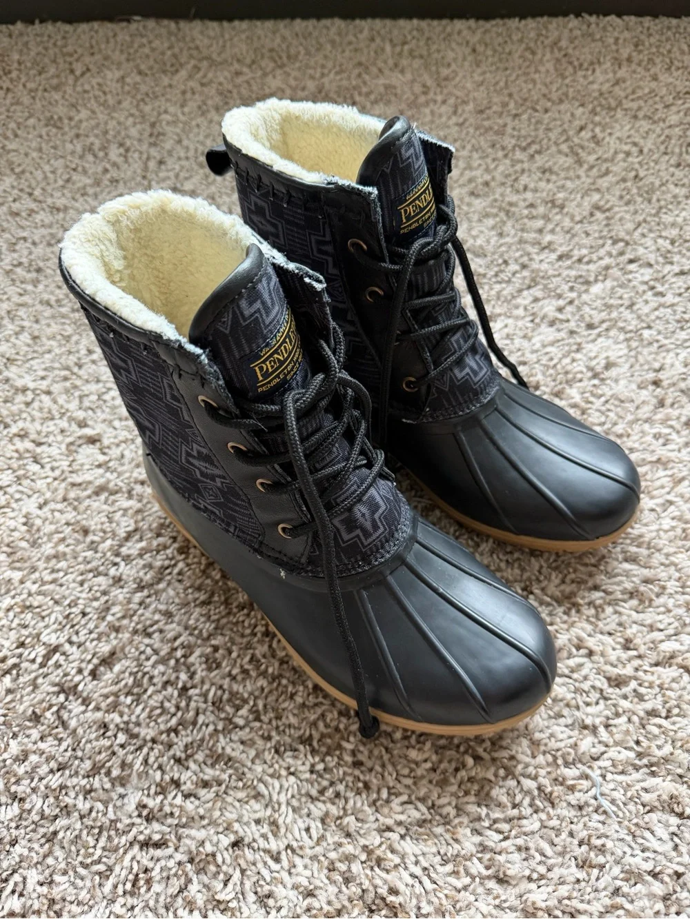 Pendleton women lace